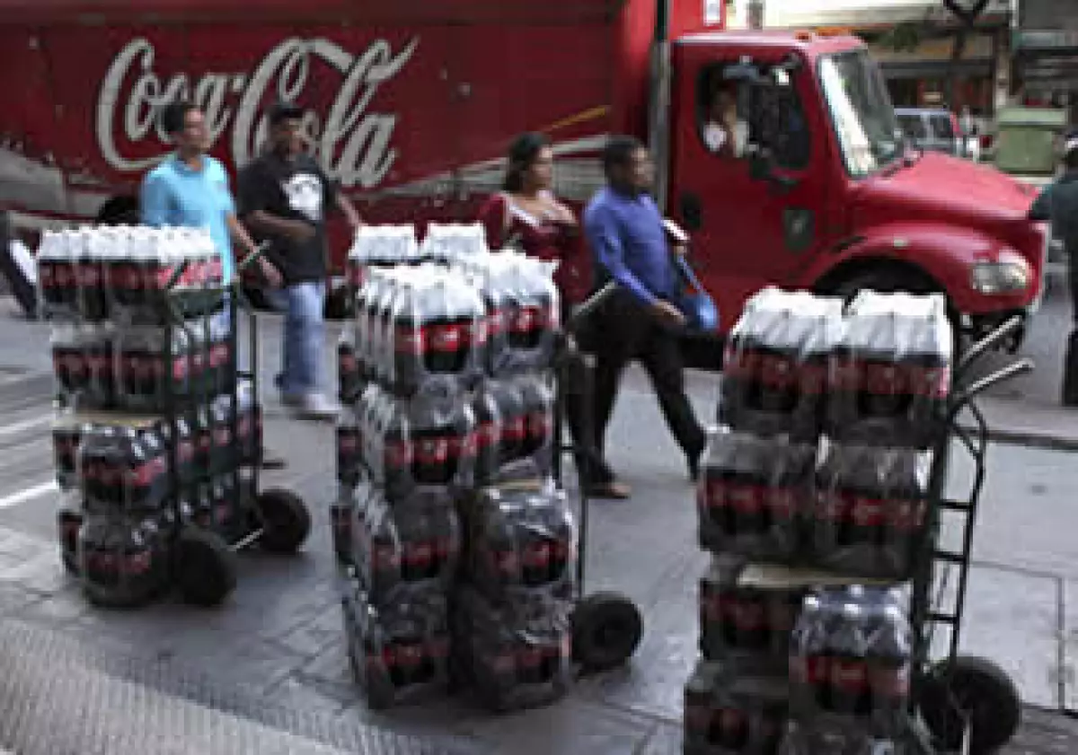 La protesta ha provocado que se dejen de producir 3.8 millones de cajas unitarias: representante de FEMSA. (Foto: AP)