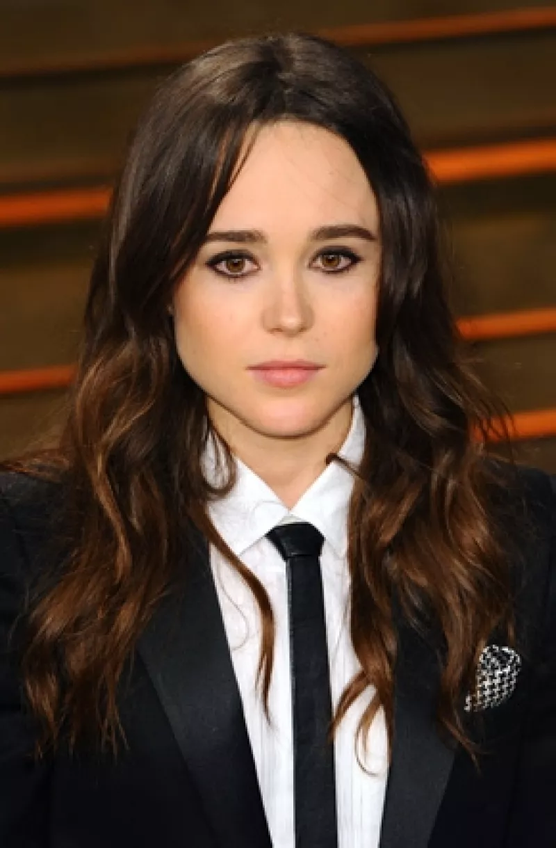 La actriz que salió del clóset hace unos meses reafirmó sus preferencias sexuales en Twitter ante un comentario adverso que le hizo un sacerdote sobre sus preferencias sexuales.