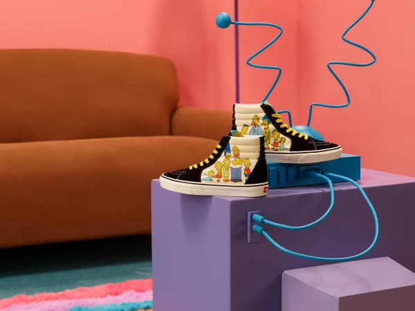 FA20_Simpsons_VN0A4BV617E_VansXTheSimpsons_SK8Hi_1987_2020_Elevated_0068.jpg