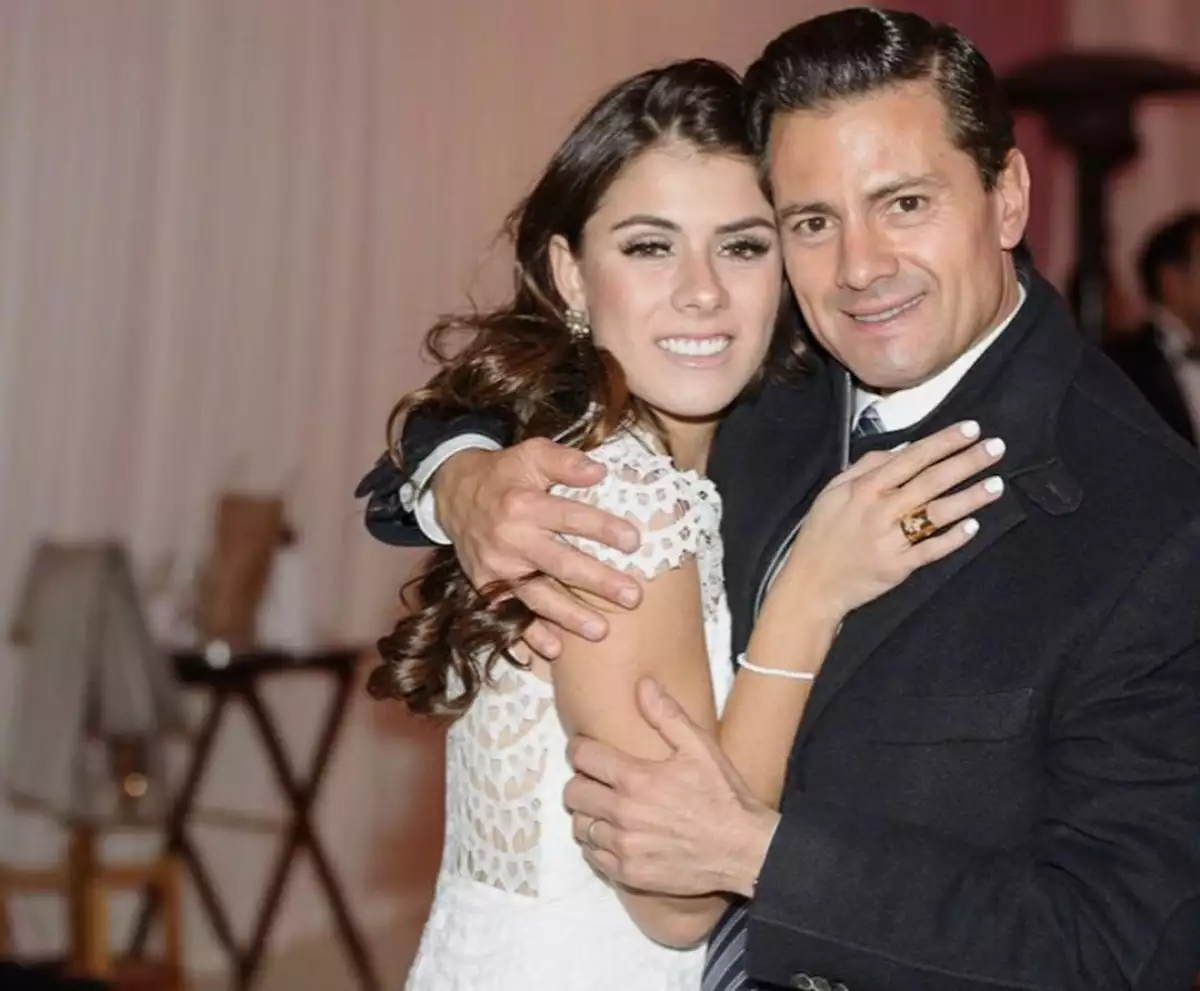 EPN descubre 'infidelidad en felicitación a su hija