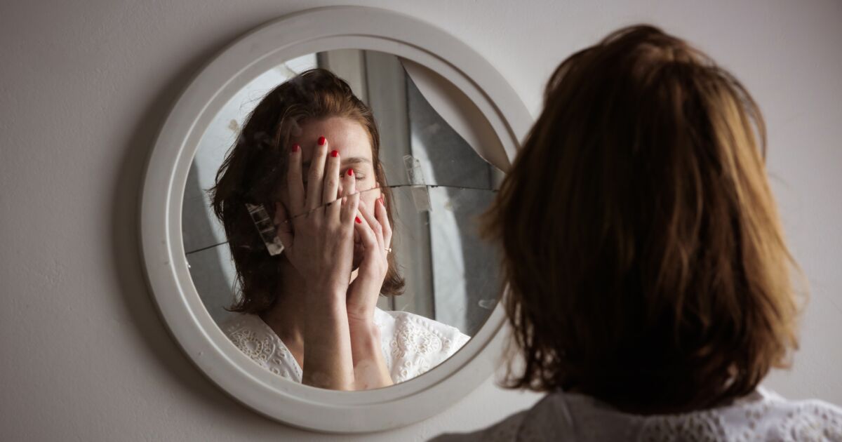 How to know if a person has bipolar bipolar disorder and how to treat it? How to know if a person has bipolar bipolar disorder and how to treat it?