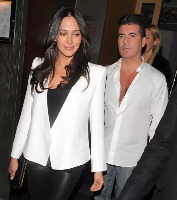 Poco después de que se confirmara que Lauren y Simon esperaban un bebé, la pareja comenzó a dejarse ver juntos.