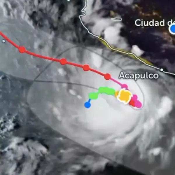 Huracán Polo avanza frente a las costas del Pacífico Mexicano.