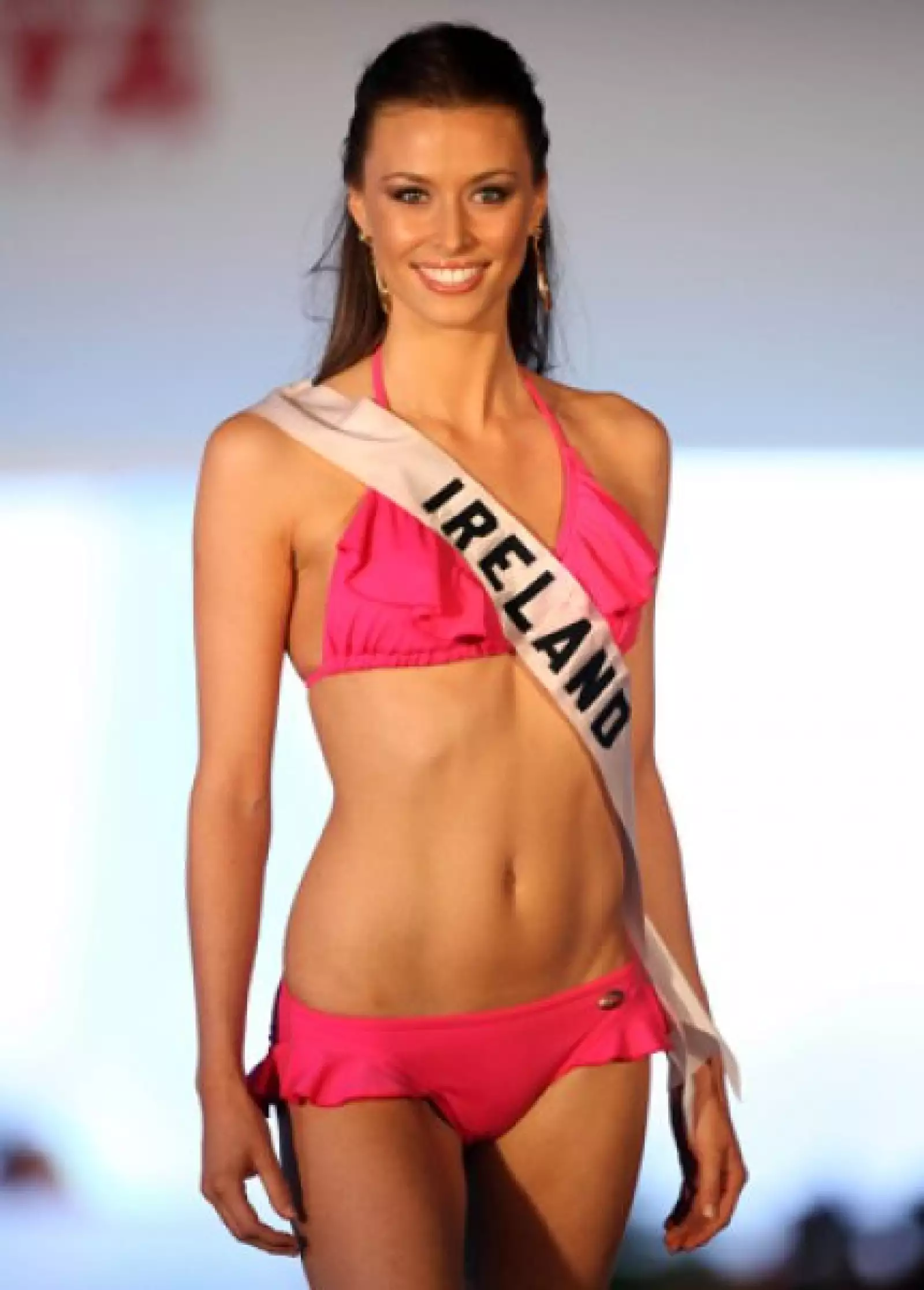 Diana Donnelly, de Irlanda, lució cuerpazo con este bikini.