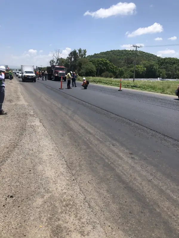 Dow Plastic Roads 1.JPEG