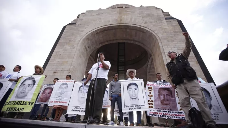 Ayotzinapa_marcha_6meses_10