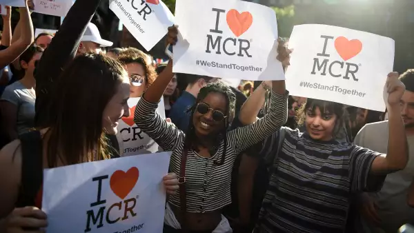 jóvenes en Manchester