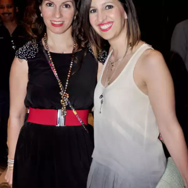 Lucía Bretzfelder y Tere Álvarez