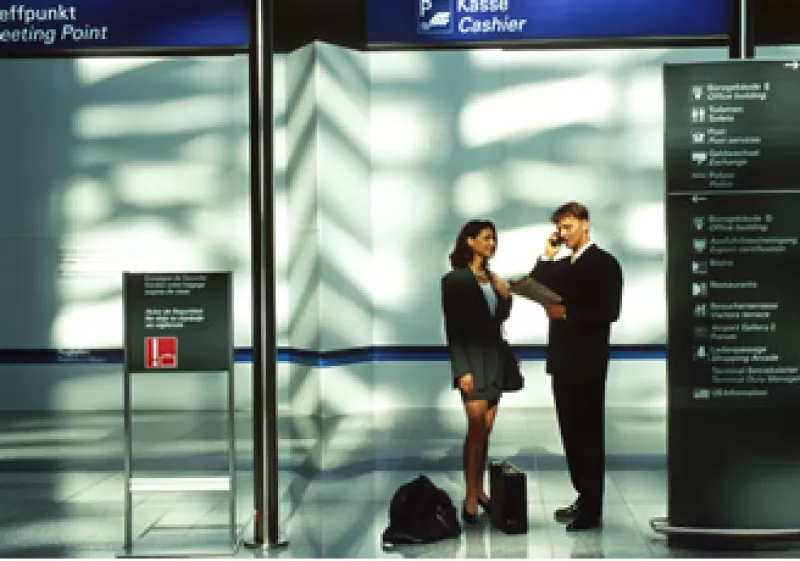 De acuerdo a la SEP, 575 mil profesionistas mexicanos viven en el extranjero. (Foto: Photostogo.com)