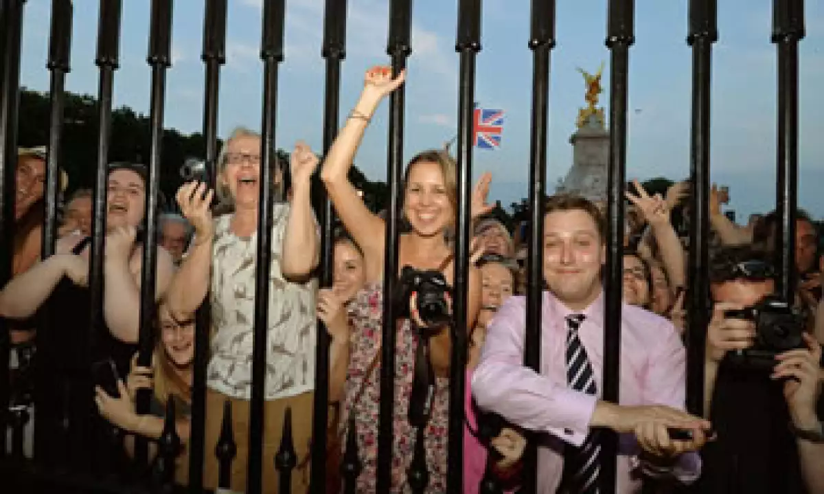 Los británicos tendrán que esperar, ya que el palacio se toma su tiempo para escoger el nombre adecuado. (Foto: Reuters)