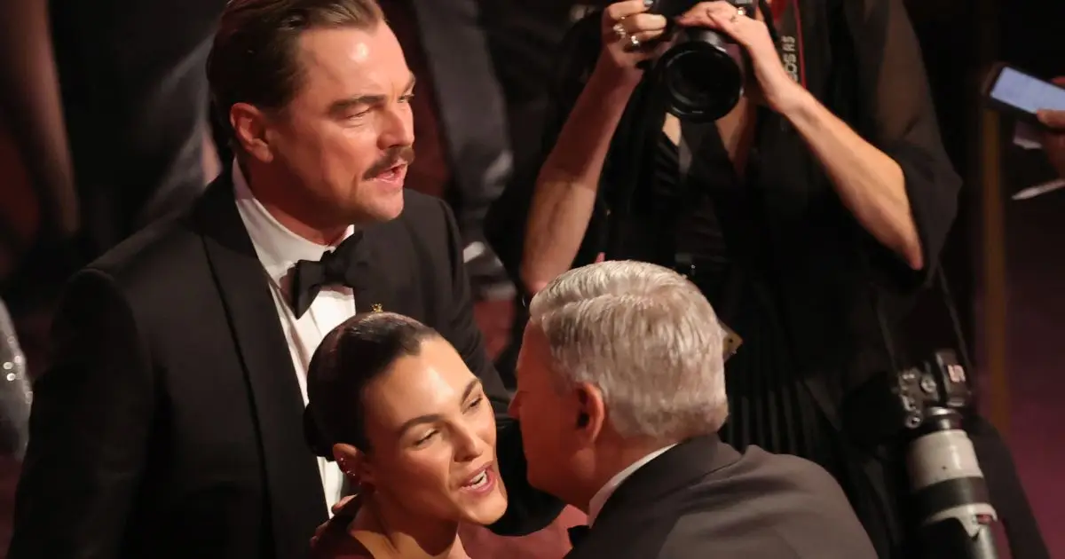 Primera-vez-que-Vittoria-Ceretti-acompaña-a-Leonardo-DiCaprio-a-los-Oscars