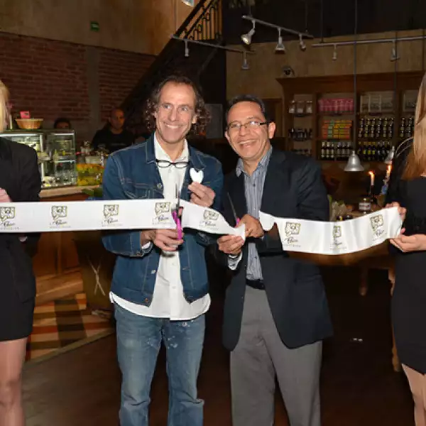 El Chef Alain Coumont y su socio Abelardo Conde.