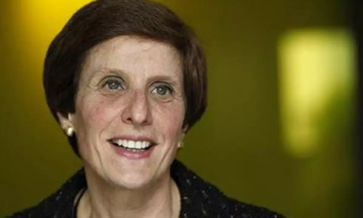 Irene Rosenfeld, CEO de Kraft Foods cambió su estrategia de expansión tras adquirir la empresa británica Cadbury en el 2010. (Foto: Reuters)