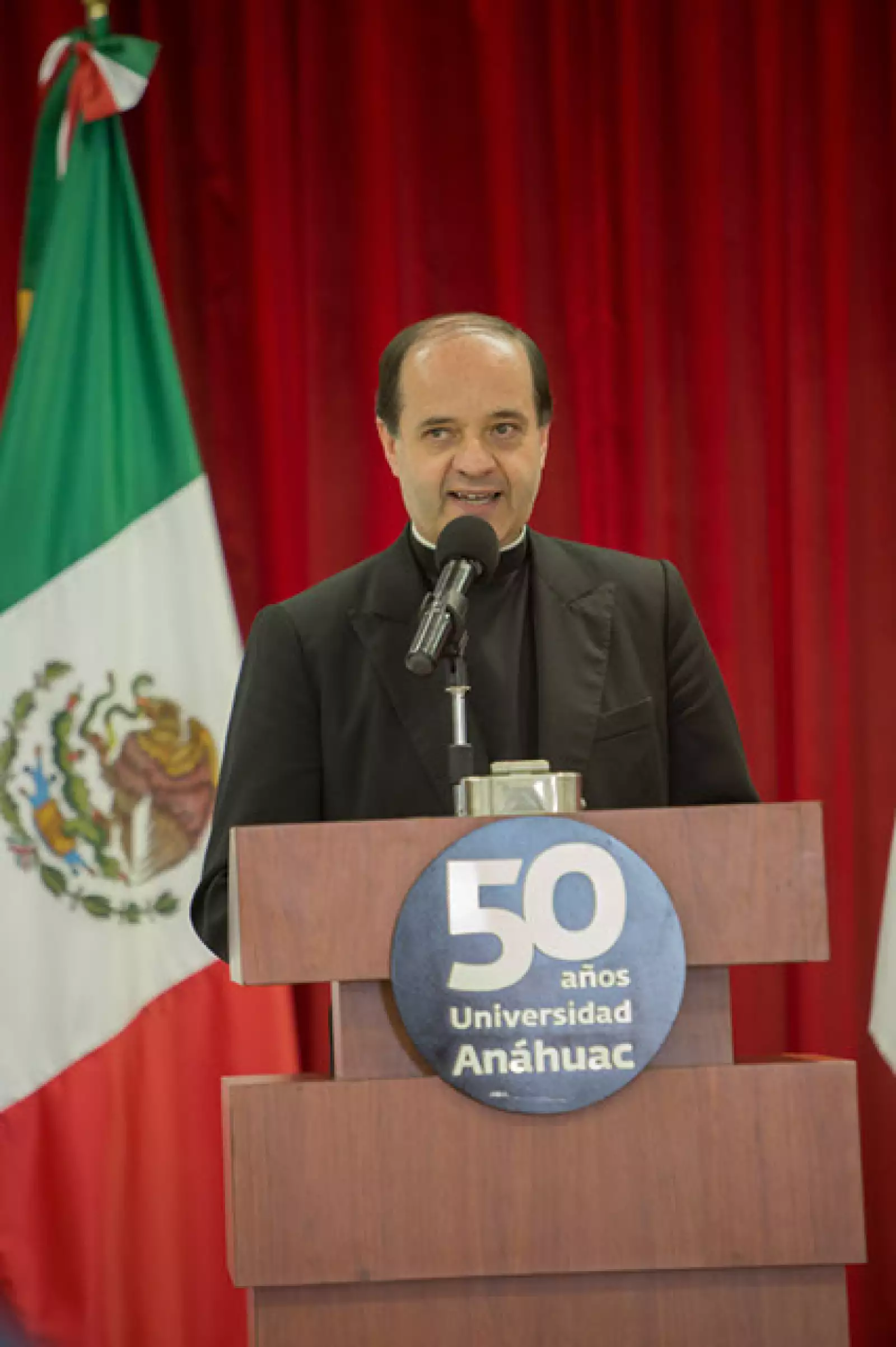 Rector Jesús Quirce