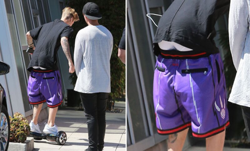 El cantante está acostumbrado ha usar ropa oversized, pero está vez le jugó una mala pasada.