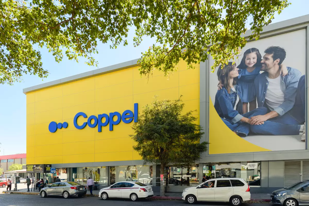 Coppel actualiza su imagen y apuesta fuerte por la clase media con un plan de 5 años.