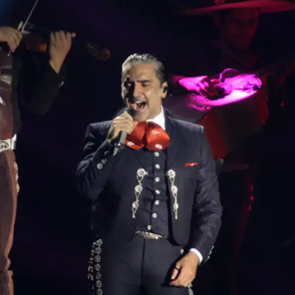 Alejandro Fernández en Acapulco.