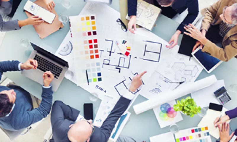 Utiliza la sensibilidad de los diseñadores de productos para dar soluciones a diversas áreas de una organización. (Foto: iStock by Getty Images)