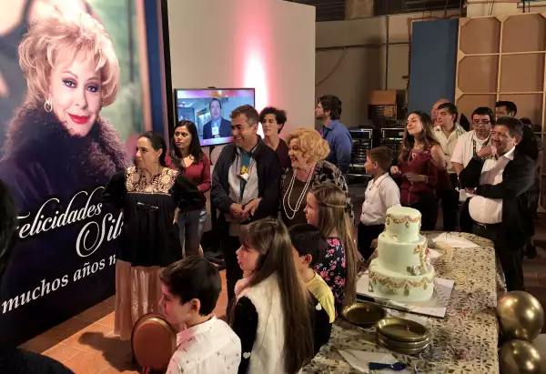 Cumpleaños Silvia Pinal