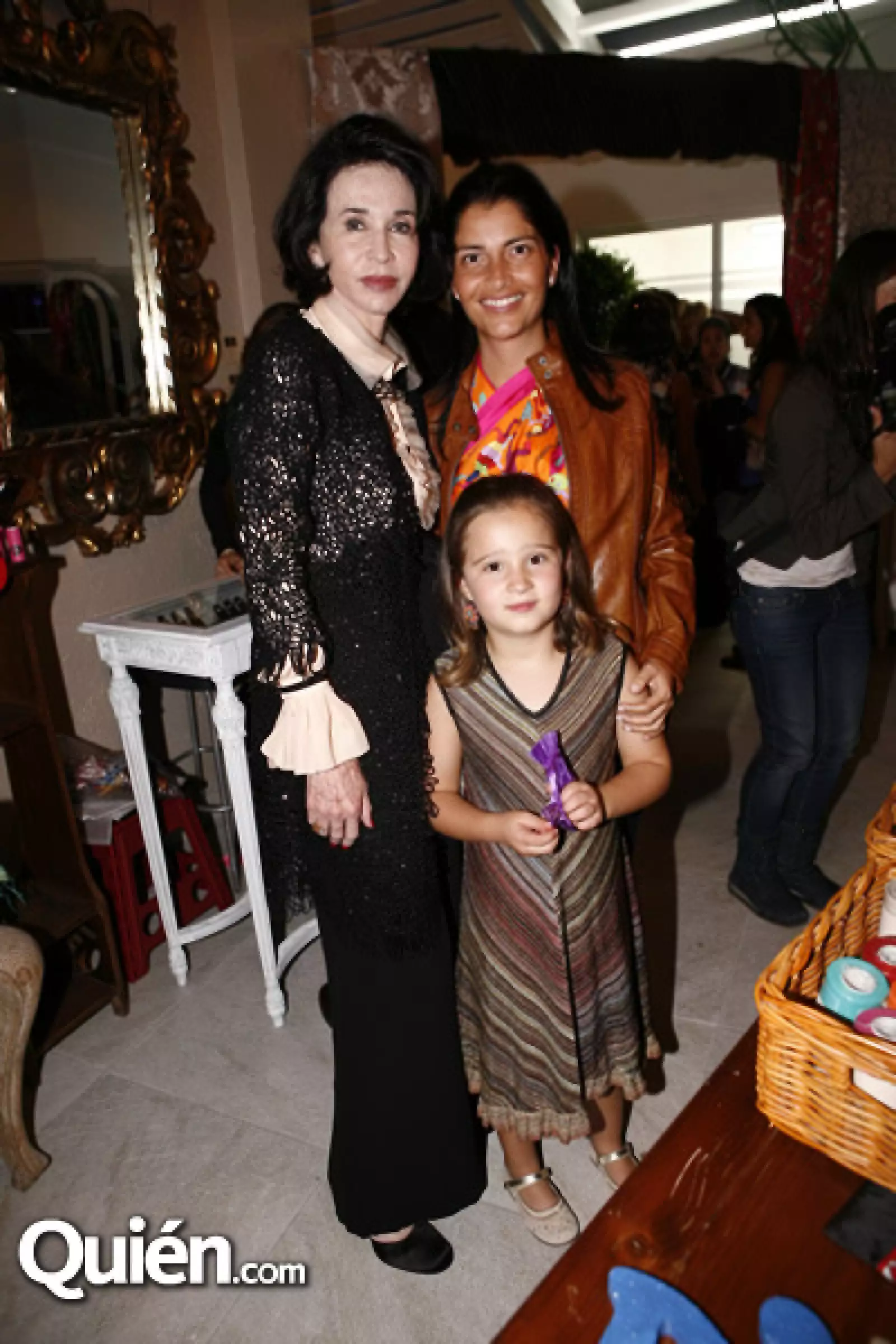 Pepita Serrano,Alejandra Vargas,Vanessa Aléman