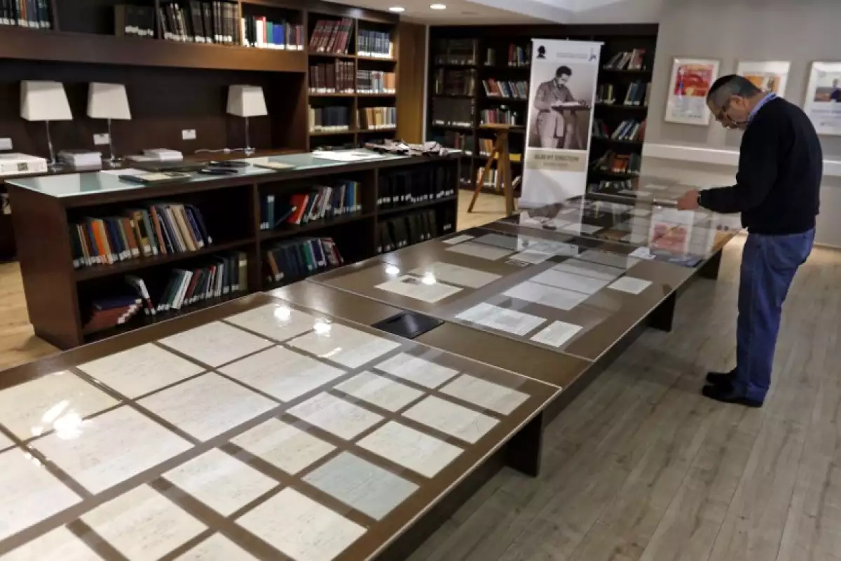 ISRAEL-EINSTEIN-MANUSCRIPTS