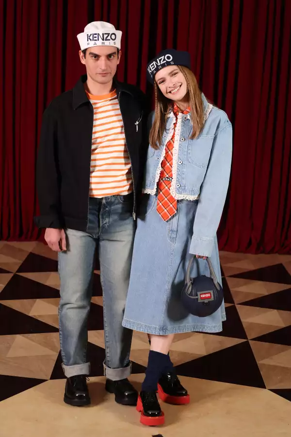 parejas vida real emily in paris