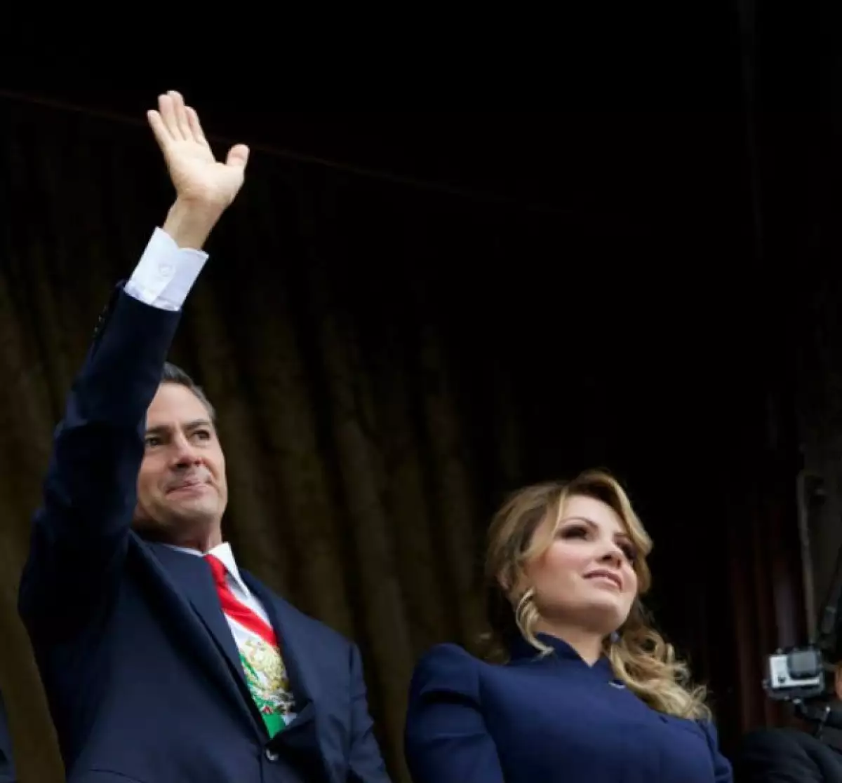 El Presidente de México y Angélica Rivera desde Palacio Nacional.