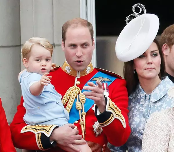 Además, no perdió la oportunidad para preguntarle a su papá por las cosas que le llamaban la atención.