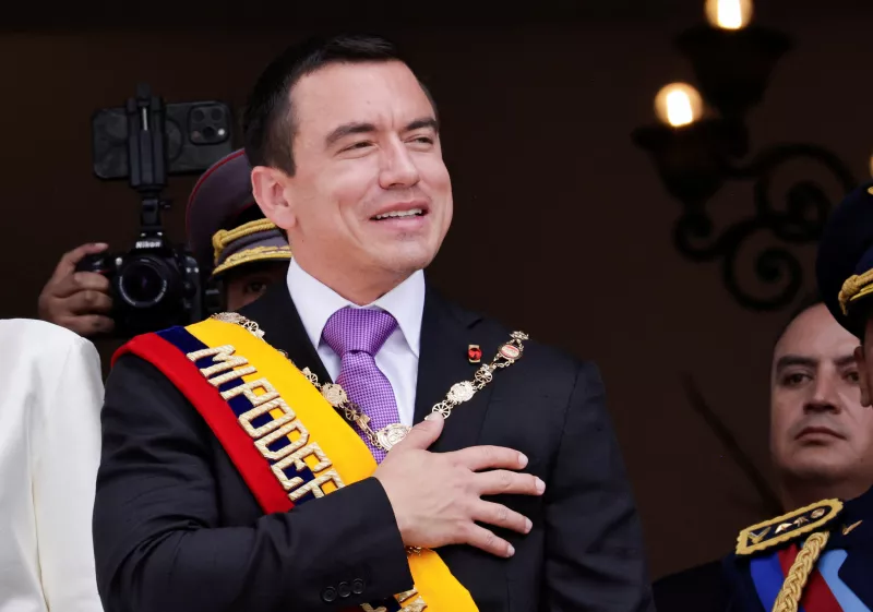 El presidente de Ecuador, Daniel Noboa, reacciona después de su toma de posesión para un segundo mandato, en el Palacio Presidencial (Palacio de Carondelet) en Quito, Ecuador, 24 de mayo de 2025.