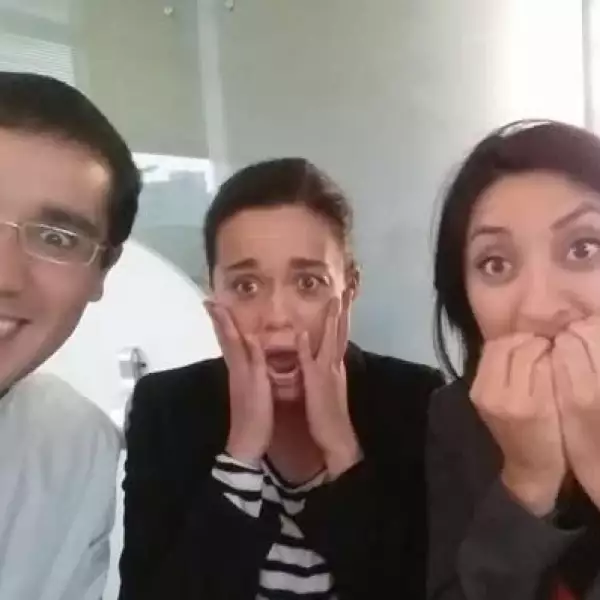 Una selfie de @danie10seguera con sus compañeras de trabajo durante el emocionante partido.