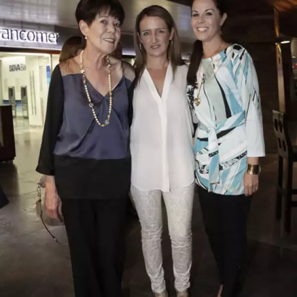 Consuelo Staines,Maru Arochi,Ana Goffin