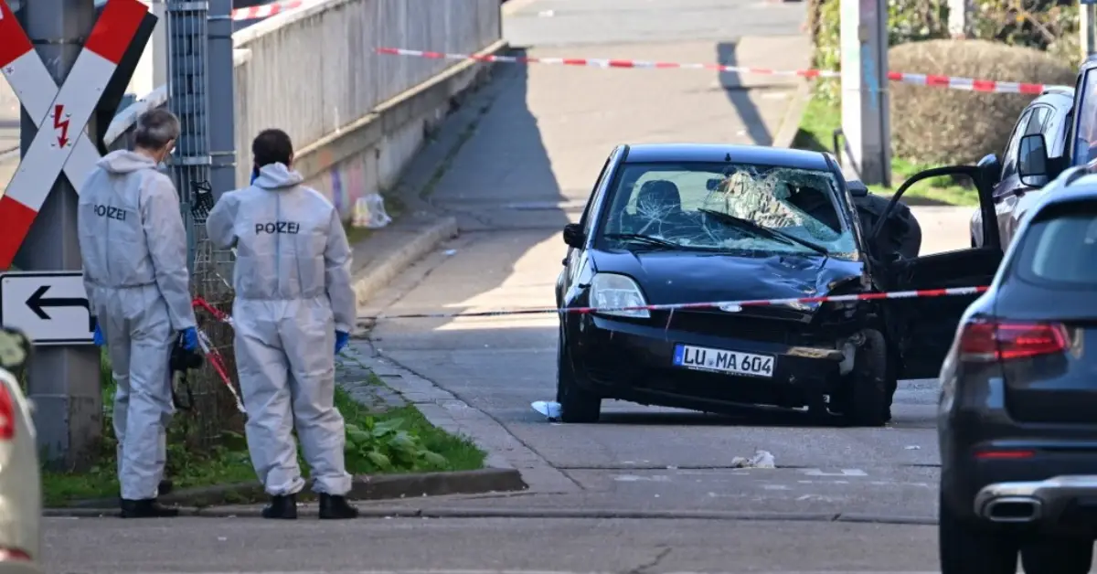Automovilista atropella a una multitud en Mannheim, Alemania