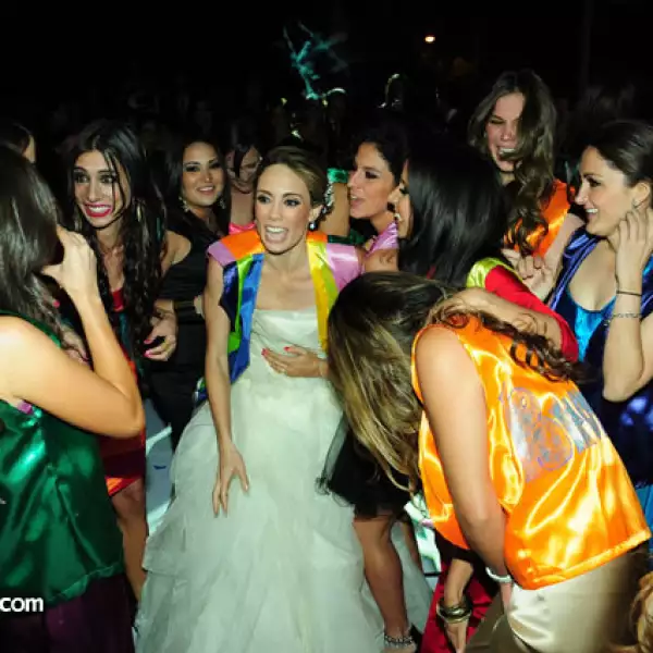 Natalia Ángel y sus amigas