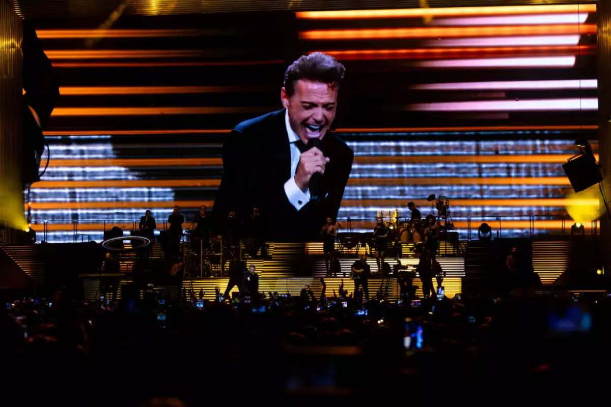 Luis Miguel hospitalizado