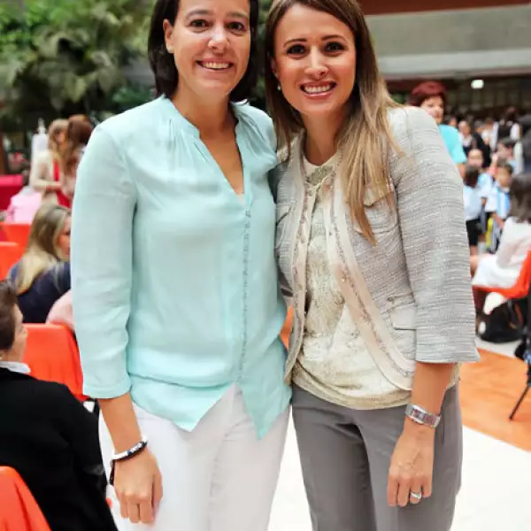 Andrea Esnal,Adriana Rivera