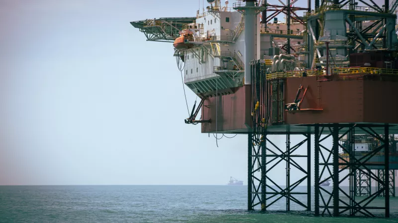 La producción de crudo sumó en marzo seis meses al alza.