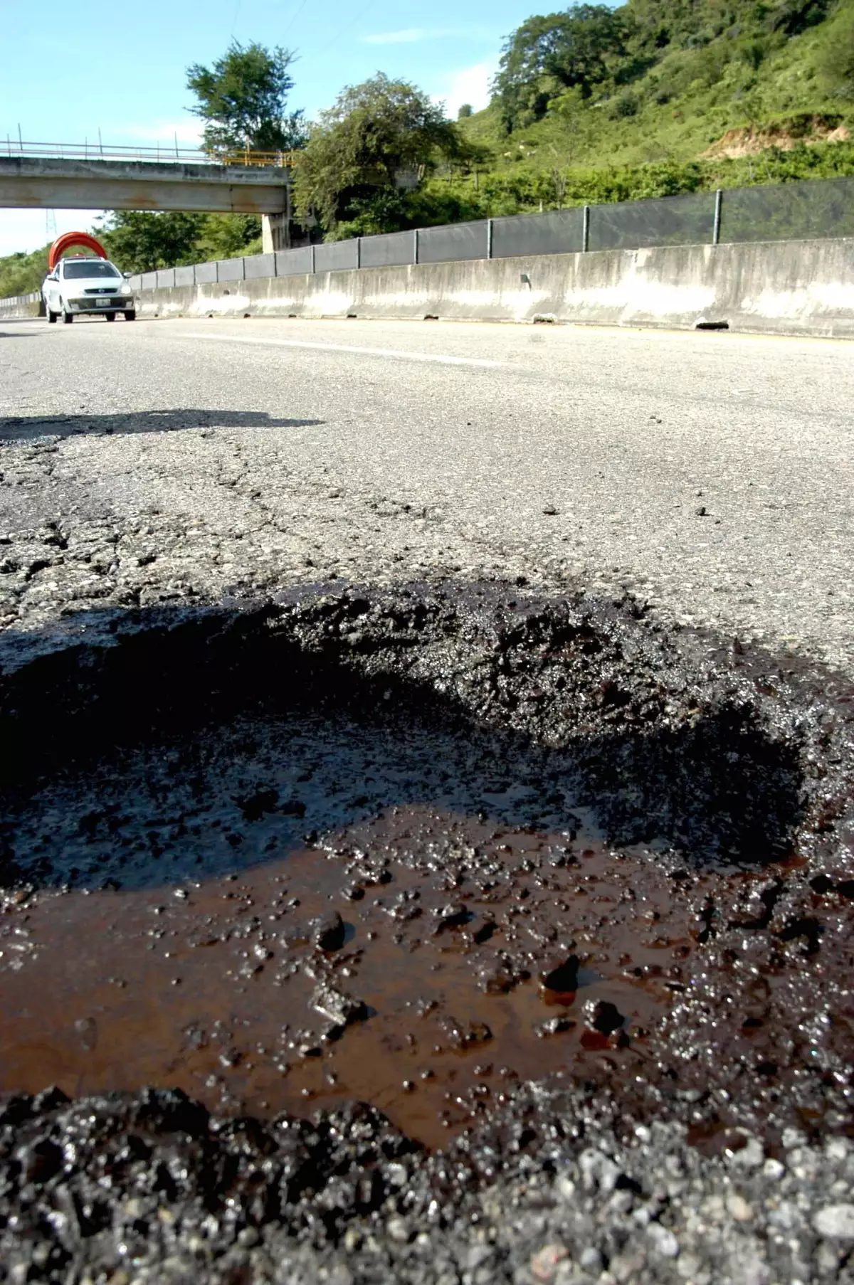 Baches en autopistas de México