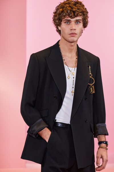 Dolce&Gabbana_DGDigitalShow2_Men'sCollection_DNA (32).jpg