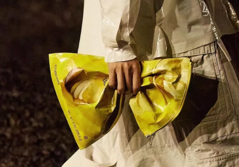 balenciaga-bolsa-de-papas.jpg