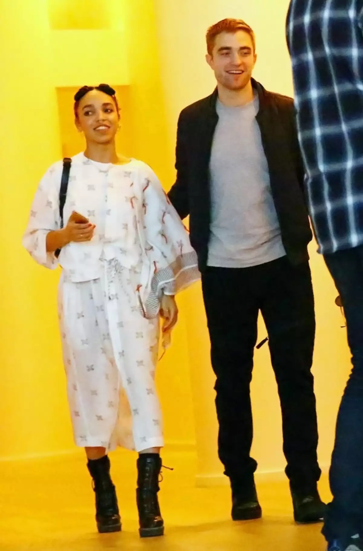 Esta es una de las últimas imágenes que tenemos de la pareja. Para este entonces, ¿Robert ya le habrá hecho la pregunta a FKA Twigs?