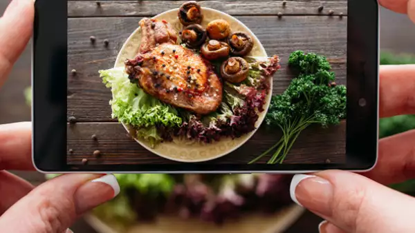 Deja de tomar fotos a tu comida