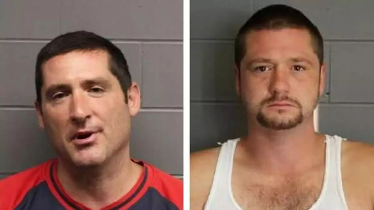 Scott Leader (izquierda) y Steve Leader, acusados de haber golpeado a un mexicano en Boston