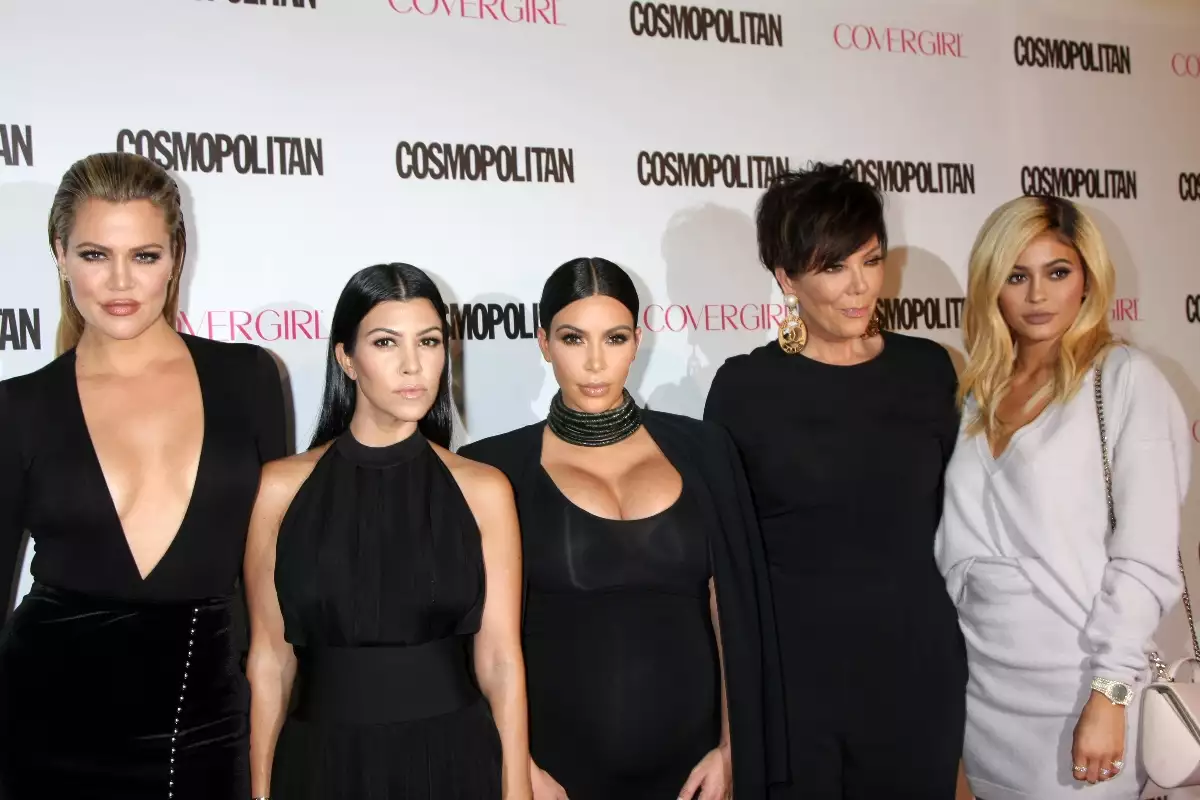 Khloé, kourtney, Kim Kardashian, Kris y Kylie Jenner 