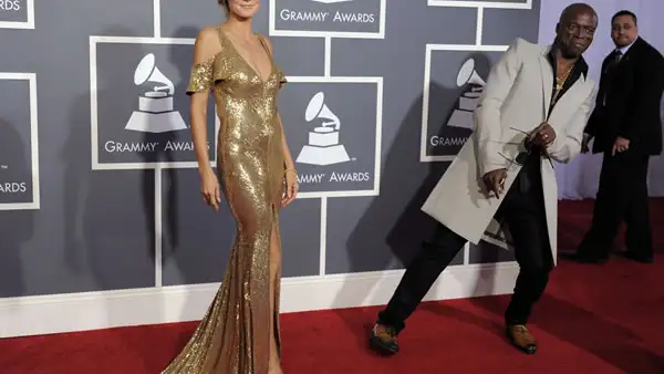 Heidi Klum no pudo resistirse al dorado con esta confección de Julien Macdonald.