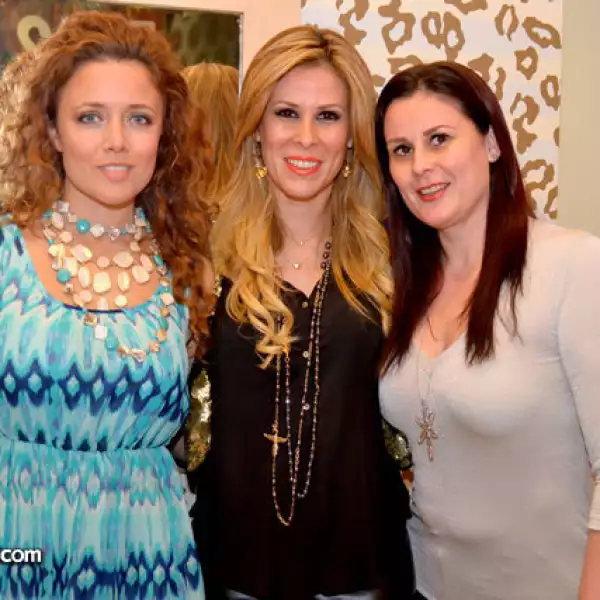 Lucía Chavira con Mayela y Rosy Garza