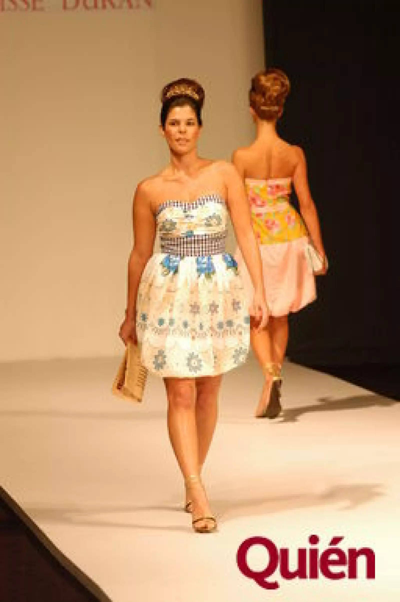 Desfile Denisse Duran