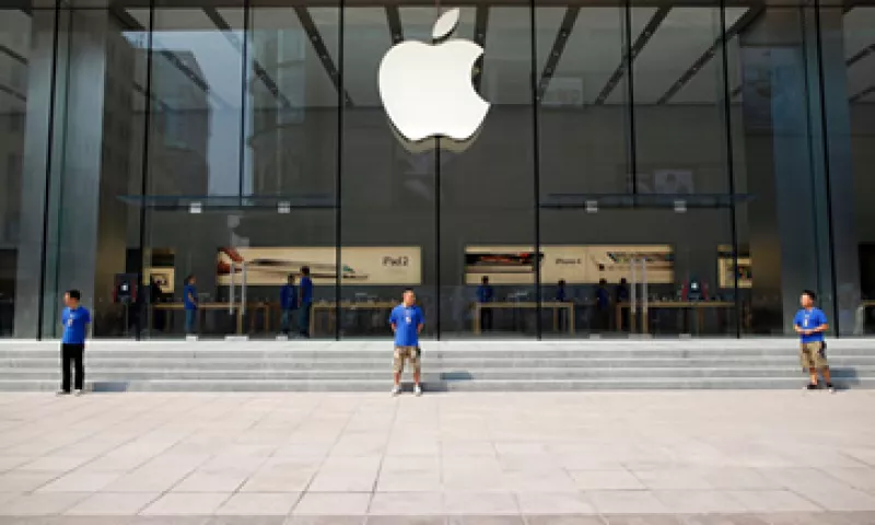 La respuesta presentada por Apple ante la justicia no trata de defender a las cinco editoriales acusadas por el Departamento de Justicia de colusión para fijar precios. (Foto: Reuters)
