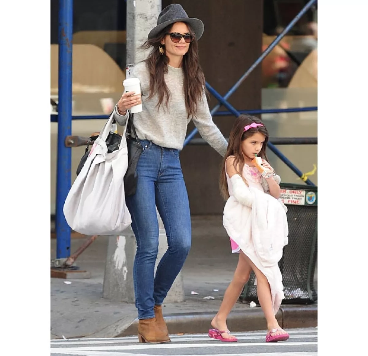 En los últimos años se ha asegurado que Tom no visita a Suri.