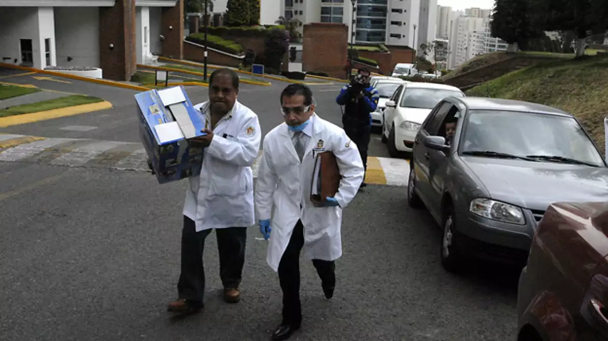 Personal de la Procuraduría mexiquense ha realizado varios peritajes en el departamento donde vivía la menor