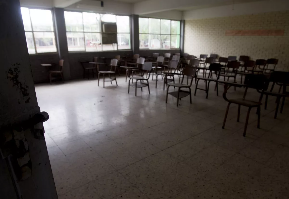MONTERREY, NUEVO LEÓN, 15MAYO2020.-  Las escuelas permanecerán cerradas durante el cierre del ciclo escolar 2019-2020 en Nuevo Léon derivado de la pandemia por Covid-19. Los maestros imparten las clases en línea.
FOTO: GABRIELA PÉREZ MONTIEL /CUARTOSCURO.COM